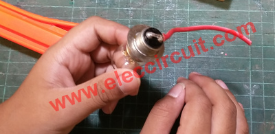 003_Both Filament are soldered together