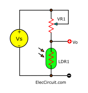 Using variable resistor with LDR in voltage divider circuit