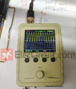 small oscilloscope requires 9V supply