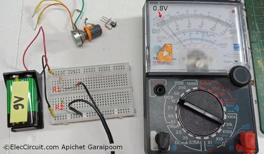 analog voltmeter reading of voltage divider showing 0.8V instead of 4.5V